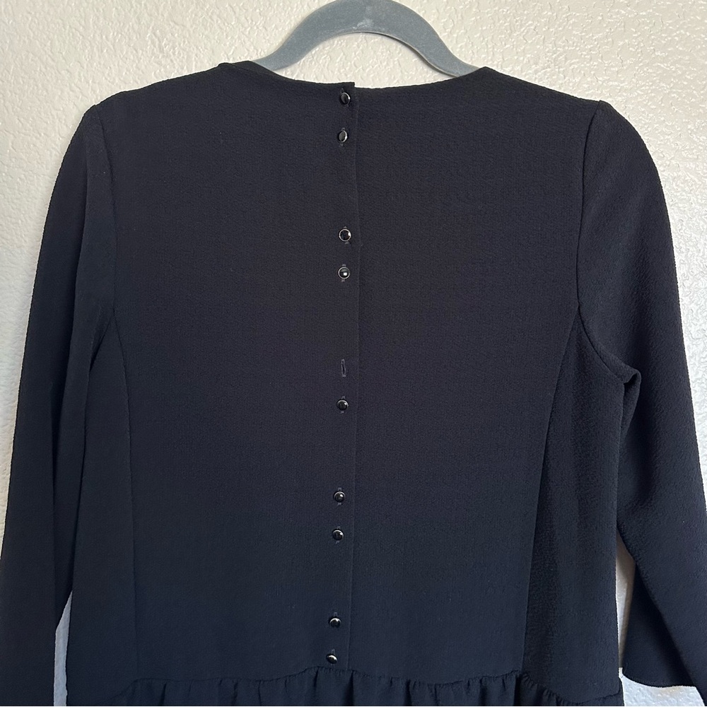 sezane Gilly wide a-line v-neck 3/4 sleeves button back lined black Mini Dress. - Picture 5 of 10